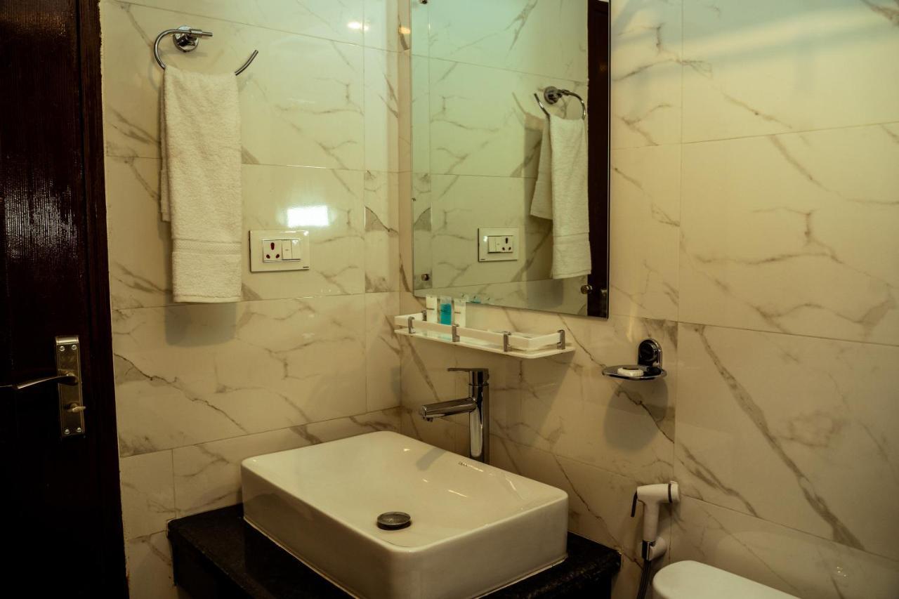 Hotel Black Diamond - Transit Point Inside Hotel Катманду Экстерьер фото